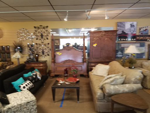 Furniture Store «Clearing House Furniture», reviews and photos, 3729 Southside Blvd, Jacksonville, FL 32216, USA