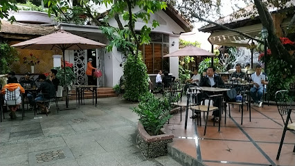 Hội Quán Việt Cafe
