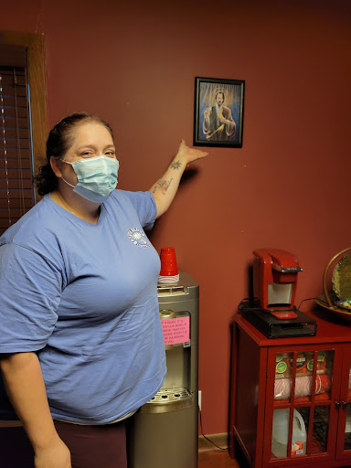 Tattoo Shop «Vivid Tattoo», reviews and photos, 4300 Sutherland Ave, Knoxville, TN 37919, USA