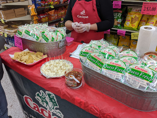 Grocery Store «La Casa Del Pueblo Inc.», reviews and photos, 1810 S Blue Island Ave, Chicago, IL 60608, USA