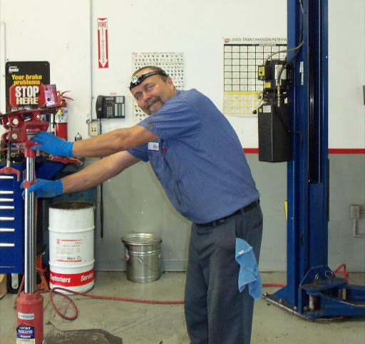 Auto Repair Shop «Pacific Car Care‎», reviews and photos, 8350 SW Barbur Blvd, Portland, OR 97219, USA