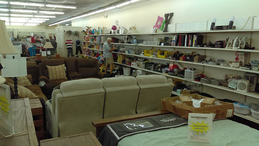 Thrift Store «Waterfront Rescue Mission Thrift Store», reviews and photos, 4376 Gulf Breeze Pkwy, Gulf Breeze, FL 32563, USA