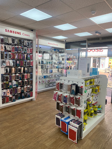 Reviews of Foneworld Boscombe in Bournemouth - Cell phone store