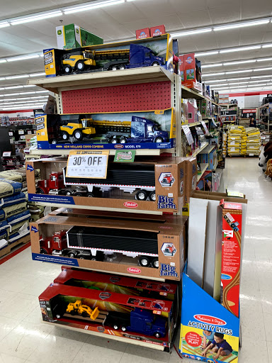 Home Improvement Store «Tractor Supply Co.», reviews and photos, 540 10th St #150, Floresville, TX 78114, USA