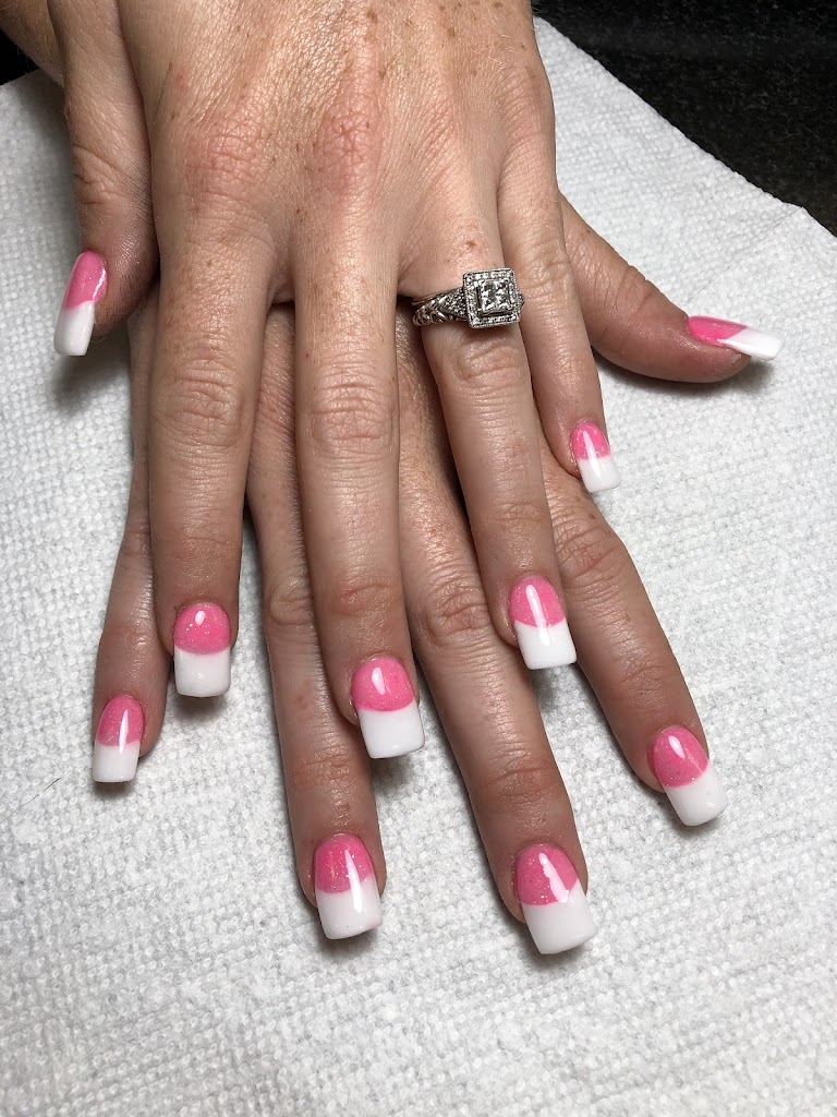 LA Nails 32626