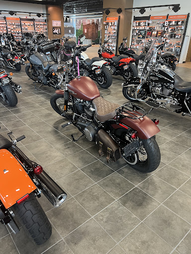 Harley-Davidson Dealer «Latus Motors Harley-Davidson», reviews and photos, 870 E Berkeley St, Gladstone, OR 97027, USA