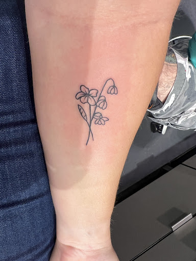 Explore tattoo ideas for women flowers, creative tattoo ideas in Las Vegas, available at Club Tattoo The Venetian Grand Canal Shoppes