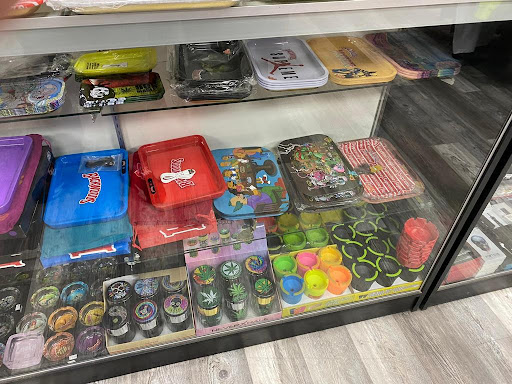 Clothing Store «Norcal Clothing and Smoke Shop», reviews and photos, 5802 Lindhurst Ave, Marysville, CA 95901, USA