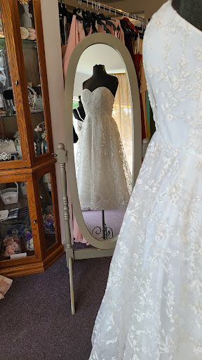 Bridal Shop «Expressions In Silk Bridal», reviews and photos, 7530 Miller Rd, Swartz Creek, MI 48473, USA
