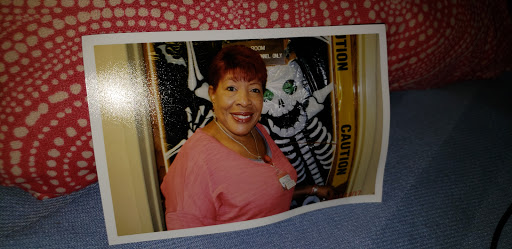 Pizza Restaurant «Round Table Pizza», reviews and photos, 1359 Washington Ave, San Leandro, CA 94577, USA