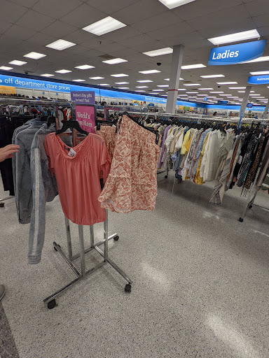 Clothing Store «Ross Dress for Less», reviews and photos, 352 S College Rd, Wilmington, NC 28403, USA