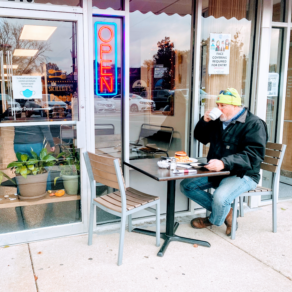 Broadway Pancake House Brookfield, IL 60513 Menu, Reviews, Hours