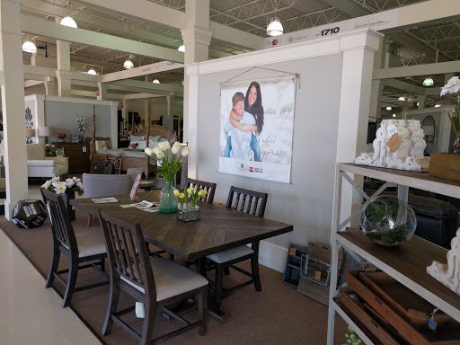 Furniture Store «Value City Furniture», reviews and photos, 5022 W Main St, Kalamazoo, MI 49009, USA