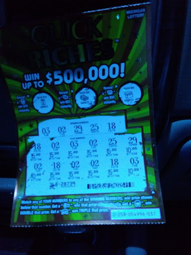 Liquor Store «Royal Liquor», reviews and photos, 808 Center Rd #3, Flint, MI 48506, USA