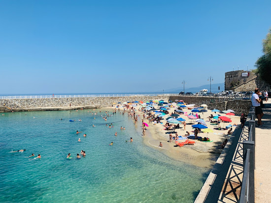 Pizzo Beach