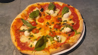 Pizza du Restaurant Le Mas Lindo à Jonquerettes - n°8