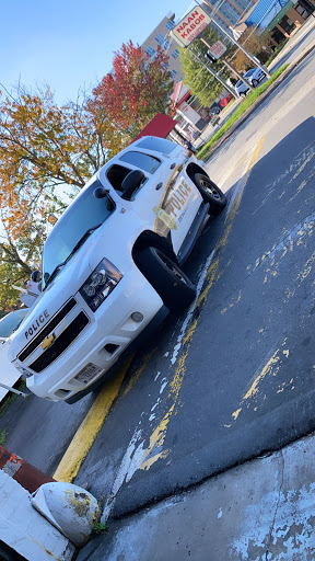 Auto Repair Shop «Arlington Auto Care», reviews and photos, 3298 Wilson Blvd, Arlington, VA 22201, USA