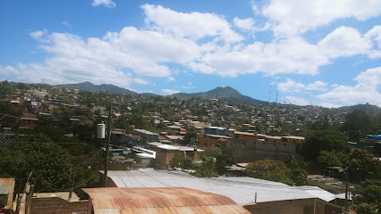 Villa Nueva - Frente a telefono comunitario, Colonia Villa Nueva, Tegucigalpa 11101, Honduras