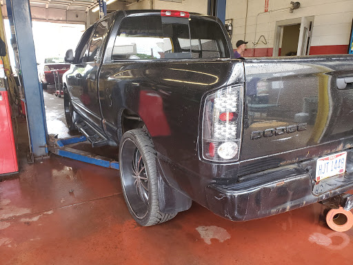 Tire Shop «State Street Tire», reviews and photos, 460 W Park Ave, Barberton, OH 44203, USA