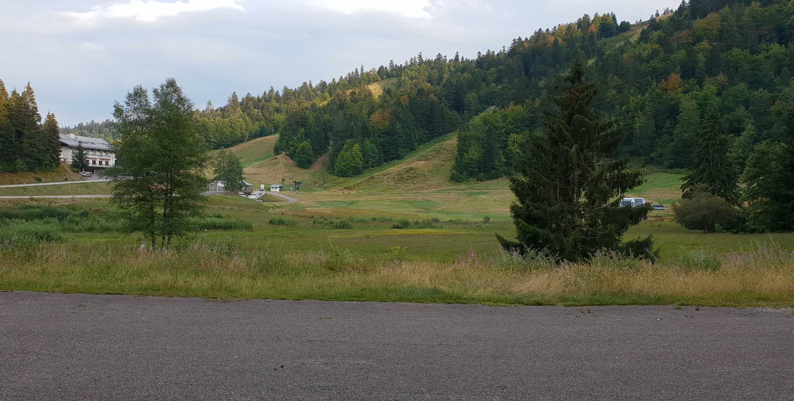 Photo n° 4 de l'avis de jouvin. fait le 05/09/2018 à 06:40