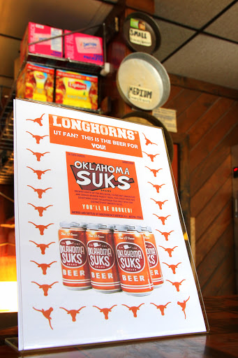 Pizza Restaurant «Conans Pizza Central», reviews and photos, 603 W 29th St, Austin, TX 78705, USA