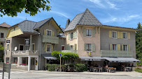 Extérieur du Restaurant Logis Hôtel la Chaumière Saint Maurice à Fillière - n°1