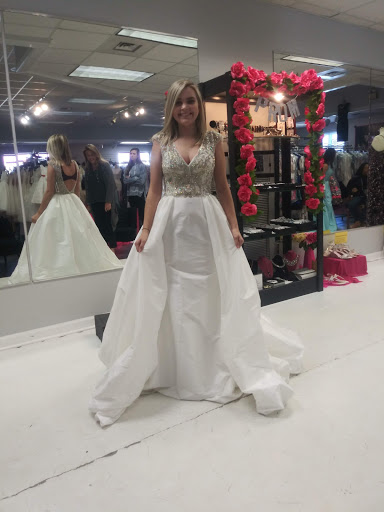 Bridal Shop «Proms Pageants & Pretty Things», reviews and photos, 5325 Peters Creek Rd, Roanoke, VA 24019, USA