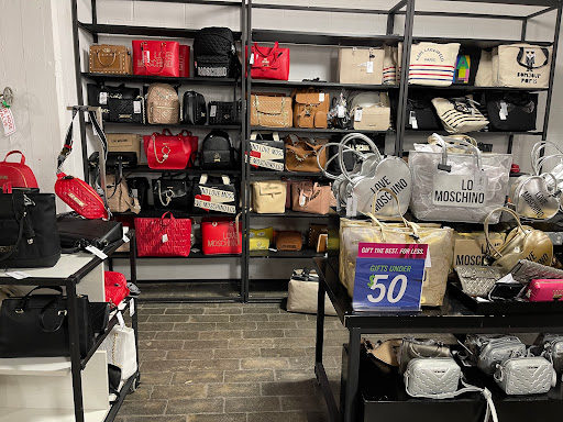 Department Store «Saks OFF 5TH», reviews and photos, 850 3rd Ave, Brooklyn, NY 11232, USA