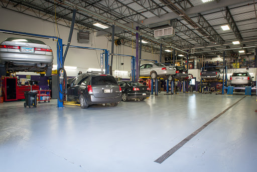 Auto Repair Shop «Auto Works Automotive Service», reviews and photos, 380 Rivertown Dr #400, Woodbury, MN 55125, USA