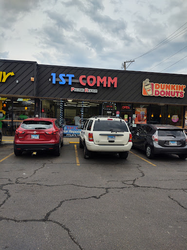 Cell Phone Store «1st Communications», reviews and photos, 1956 W Peterson Ave, Chicago, IL 60660, USA