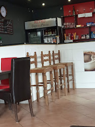 Retro Cafe & Pizza