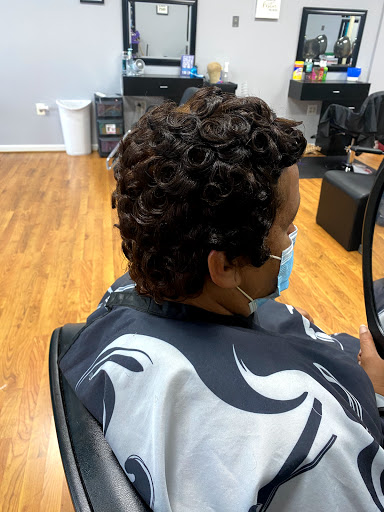 Hair Salon «Perfect Reflectionz Beauty Salon and BarberShop», reviews and photos, 5805 Silver Hill Rd, District Heights, MD 20747, USA