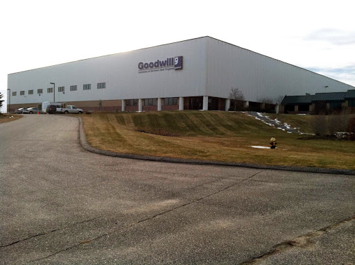 Thrift Store «Goodwill Buy the Pound Store & Recycling Center», reviews and photos