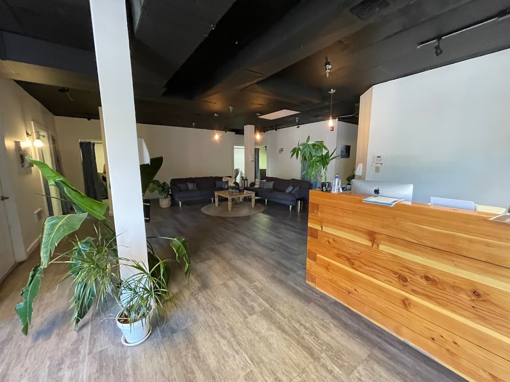 Elite IV Lounge 80424