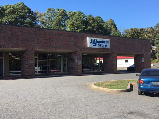 Goodwill Store and Donation Center, 2904 S University Ave, Little Rock, AR 72204, USA, 