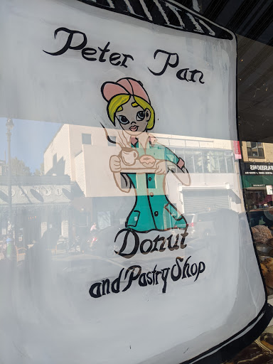 Donut Shop «Peter Pan Donut & Pastry Shop», reviews and photos, 727 Manhattan Ave, Brooklyn, NY 11222, USA