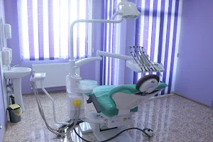 LA DENTIKA - Стоматологическая клиника доктора Кинцурашвили image