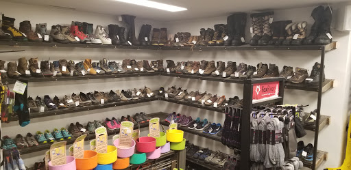 Outdoor Sports Store «Durango Outdoor Exchange», reviews and photos, 546 E College Dr, Durango, CO 81301, USA