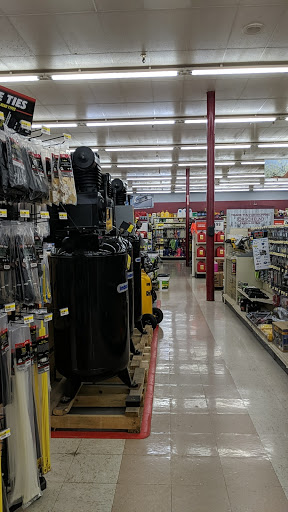 Animal Feed Store «Orscheln Farm & Home», reviews and photos, 860 Country Corners Shop Center, Washington, MO 63090, USA