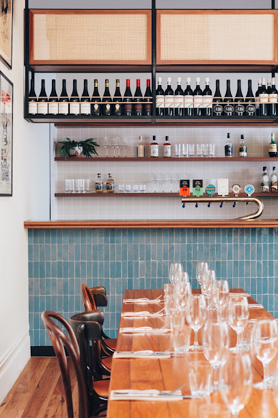 Naughtons Hotel - Bookdirectapp
