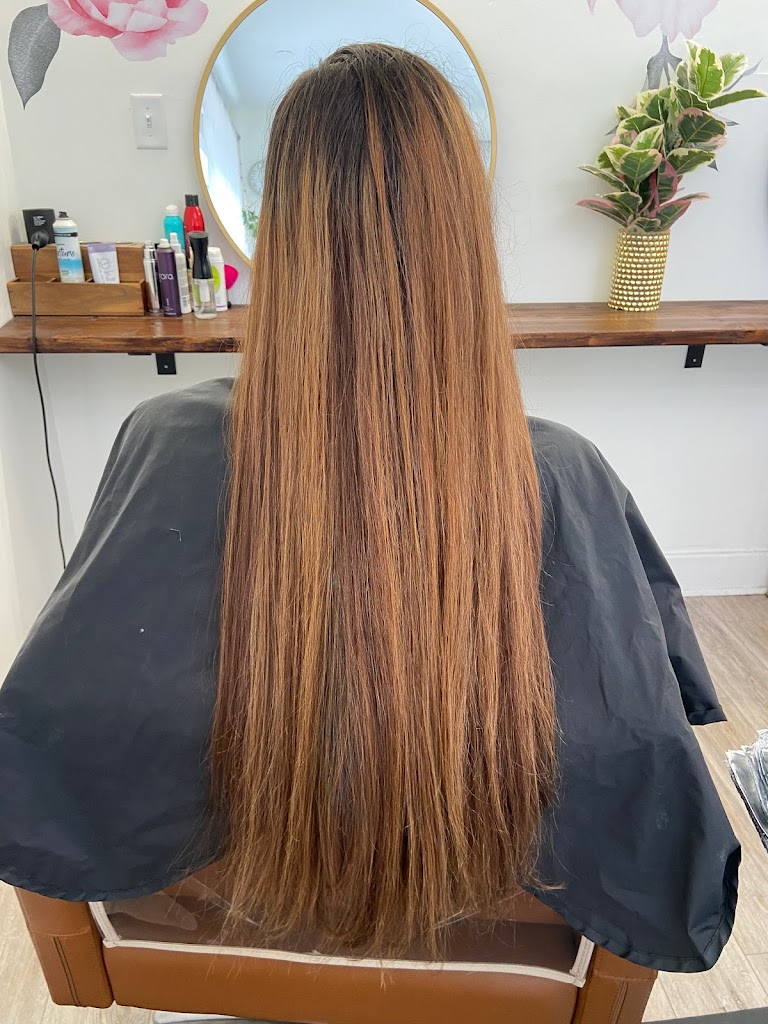 Strawberry Blonde Salon York, PA 17403 Services and Reviews