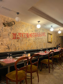 Atmosphère du Restaurant français Aux Cocottes à Paris - n°5