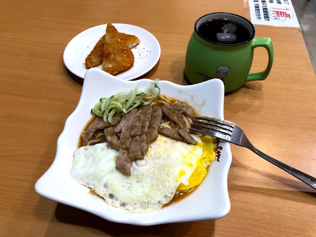 錿樂咖啡&三明治HALA coffee & sandwich內有貓咪會騷擾用餐，目前提供外帶服務，需提前通知，可加入line 的照片