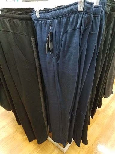 Department Store «Walmart Supercenter», reviews and photos, 2151 W Oaklawn Rd, Pleasanton, TX 78064, USA