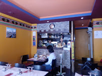 Atmosphère du Restaurant tibétain Restaurant Tibétain Pays des Neiges à Paris - n°8