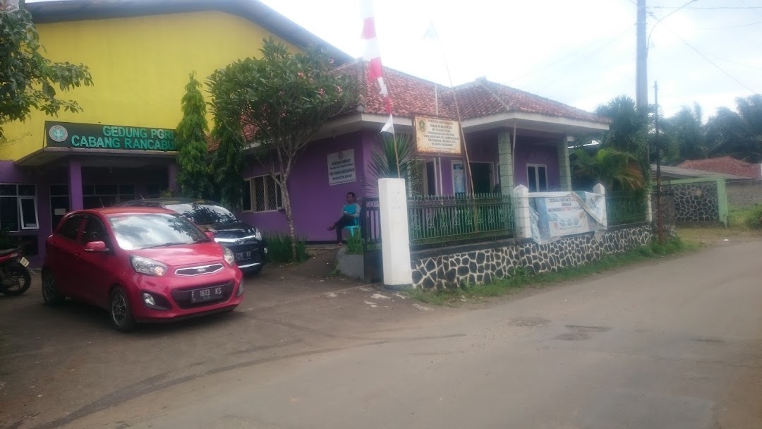 Gedung Bulu Tangkis PGRI 1 Bogor