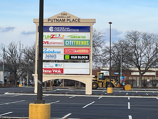 Shopping Mall «Putnam Place Shopping Center», reviews and photos, 1245 Dixwell Ave, Hamden, CT 06514, USA