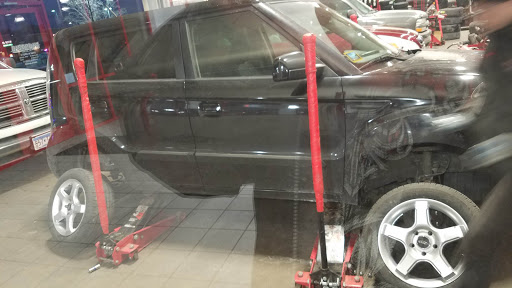 Tire Shop «Discount Tire Store - Bloomington, MN», reviews and photos, 8431 Lyndale Ave S, Bloomington, MN 55420, USA