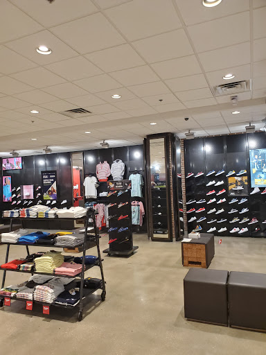 Shoe Store «Foot Locker», reviews and photos, 849 E Commerce Street Space, San Antonio, TX 78205, USA