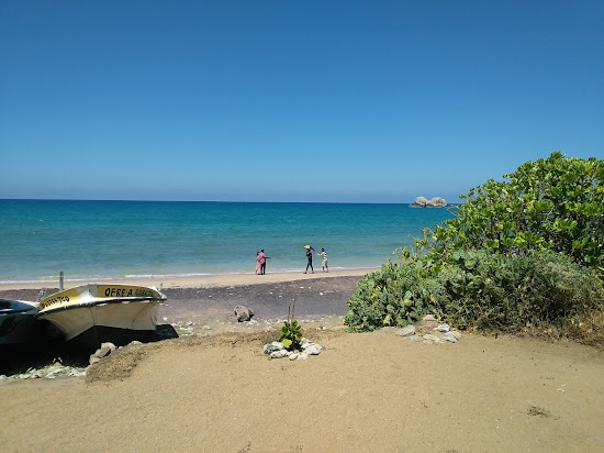 Lanka Patuna Beach